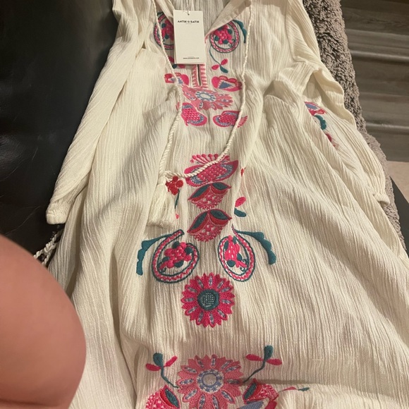 Anthropologie Antik Batik Magoo
Embroidered Dress Size xs/36 - Picture 8 of 10